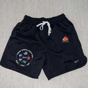 nike sportswear men’s woven flow shorts